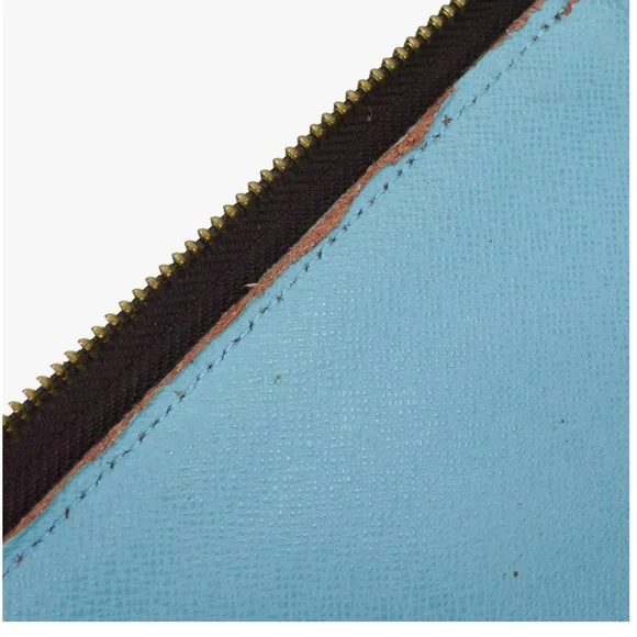 Louis Vuitton 'XL' Wallet - Picture 11 of 11